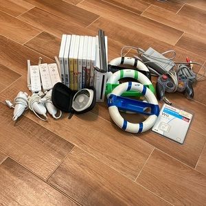 Nintendo Wii & GameCube Lot - Console, Controllers, Memory Card & 9 Games